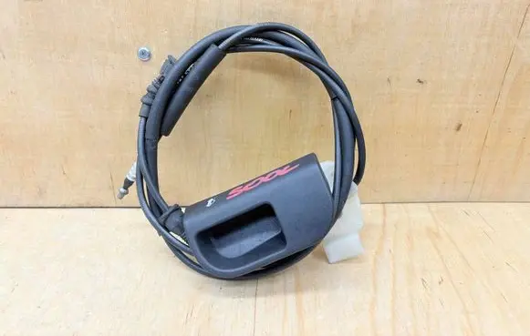 Fiat 500L Engine bonnet/hood lock release cable 