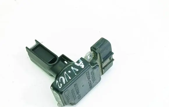 Toyota Avensis T250 Mass air flow meter 2220427010