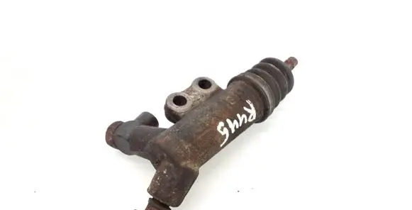 Clutch slave cylinder