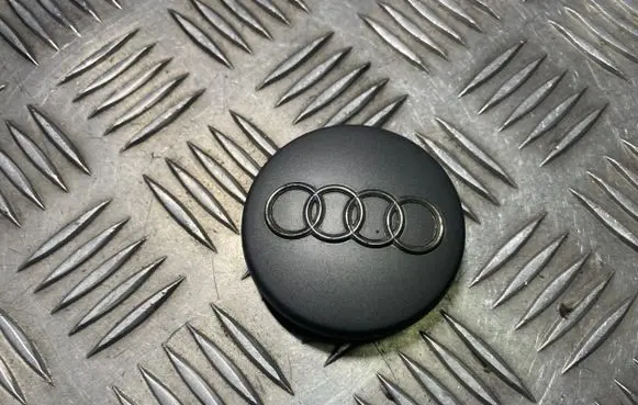 Audi A6 S6 C6 4F Original wheel cap 4B0601170