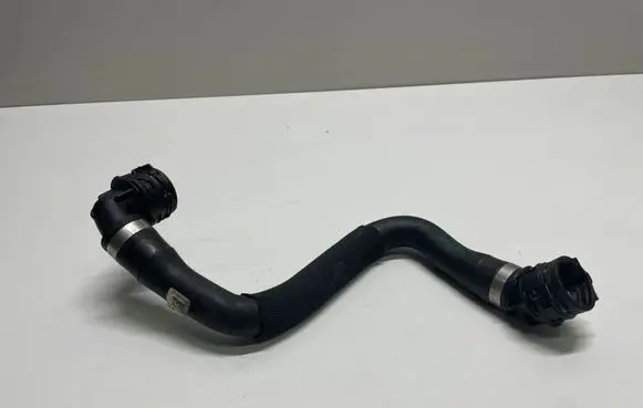 BMW 5 G30 G31 Engine coolant pipe/hose 8650981
