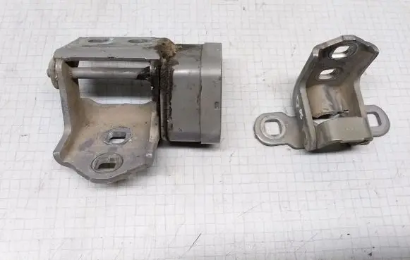 Renault Megane II Rear door hinge set 