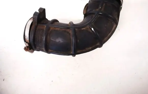 Opel Vectra B Air intake hose/pipe 90572051sl