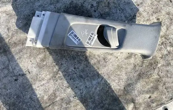 Toyota Avensis T250 (B) pillar trim (top) 7325605010 73256-05010