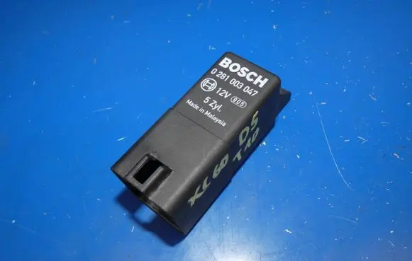 Volvo XC60 Glow plug pre-heat relay 30785663 101012