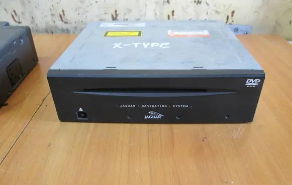 Jaguar X-Type CD/DVD changer 2R8310E887AD 4621008119