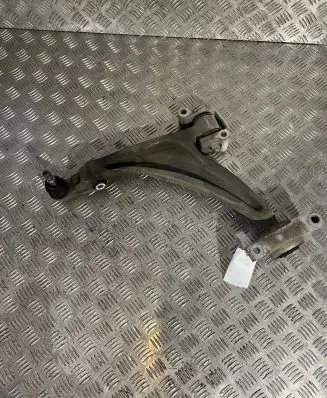 Volvo XC90 Front lower control arm/wishbone