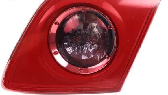 Tailgate rear/tail lights