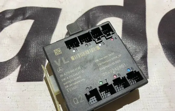 Mercedes-Benz E W212 Door control unit/module A2129004002 2129004002