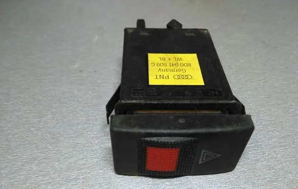 Audi A4 S4 B5 8D Hazard light switch 8D0941509C