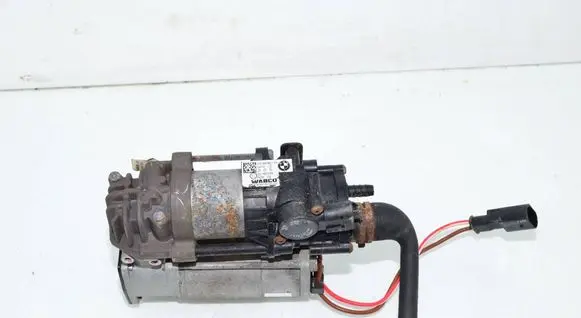 BMW 7 G11 G12 Air suspension compressor/pump 6861882 37206861882