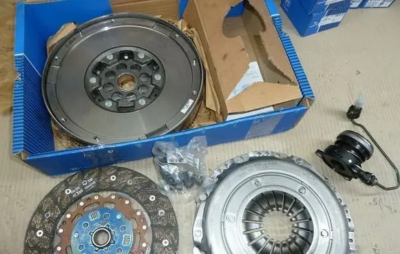 Opel Corsa F Clutch set kit 2290601135SATZ