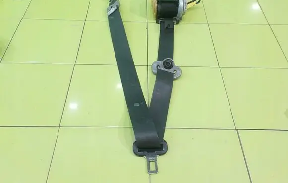 Honda Insight Front seatbelt TKAH3EJ531 BEZPIECZENSTWA