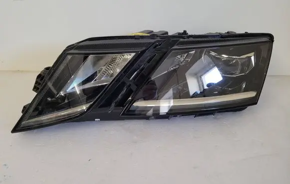 Skoda Octavia Mk3 (5E) Headlight/headlamp 5E1941015F