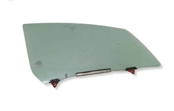 Toyota Yaris Front door window glass four-door 43R001583 AS2M3236DOT682