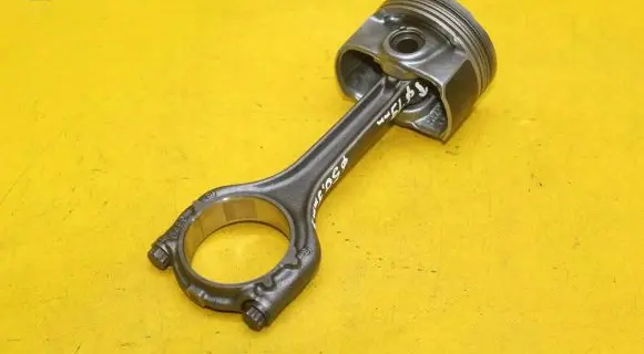 Skoda Octavia Mk3 (5E) Piston with connecting rod 04EC