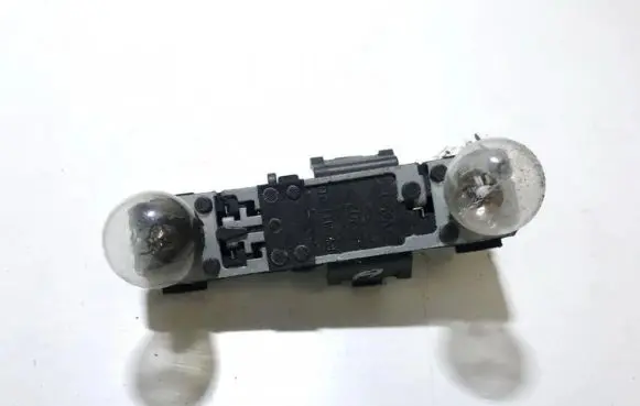 Renault Laguna I Tail light bulb cover holder