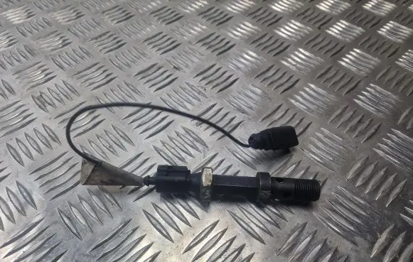 Volkswagen Touareg I Oil pressure sensor 07Z145794
