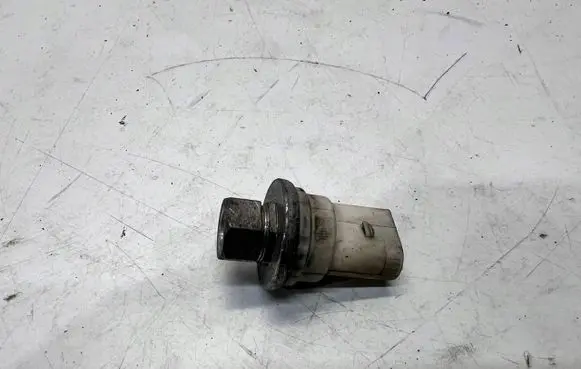 Audi A6 S6 C6 4F Air conditioning (A/C) pressure sensor 