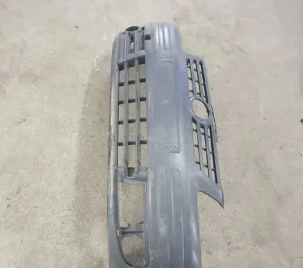 Volkswagen Caddy Front bumper 2K0807221