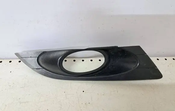 Honda FR-V Front fog light trim/grill