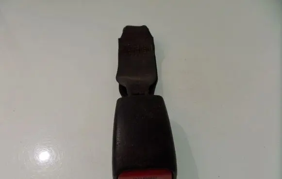 Mazda 6 Rear seatbelt buckle