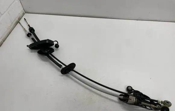 Gear shift cable linkage