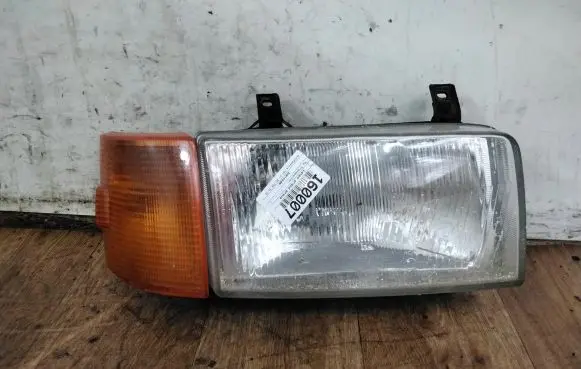 Volkswagen PASSAT B5 Headlight/headlamp