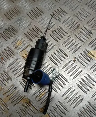 Mercedes-Benz B W245 Windscreen/windshield washer pump 2220008 70162 241206