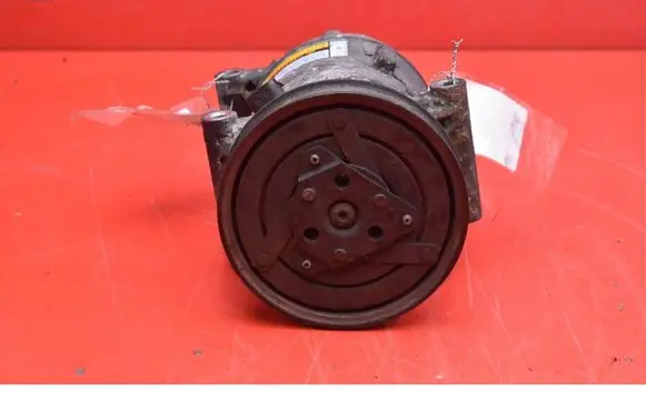 Renault Megane II Air conditioning (A/C) compressor (pump) 8200316164