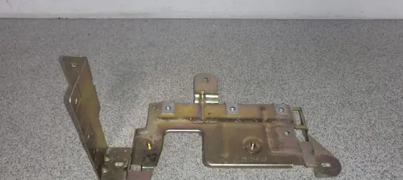 BMW 5 E39 Navigation GPS unit bracket/holder 65128361452