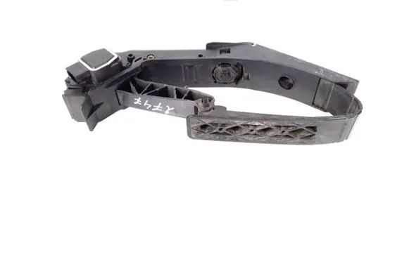Mercedes-Benz CL C216 Accelerator throttle pedal A2203000104