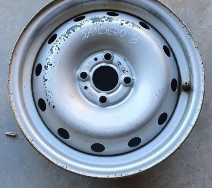 Dacia Sandero R15 steel rim 