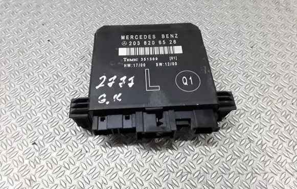 Mercedes-Benz C W203 Door control unit/module 2038206526