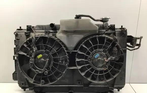 Mazda 3 III Radiator set 839700504