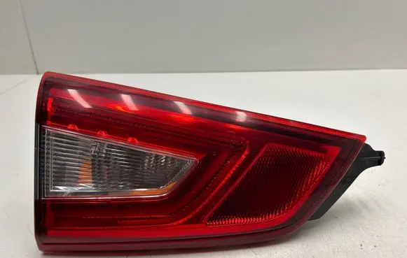 Nissan Qashqai Tailgate rear/tail lights 22618013