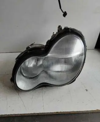 Mercedes-Benz C W203 Headlight/headlamp 0301166271