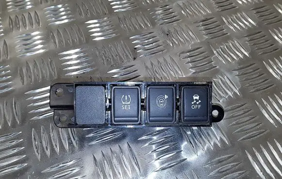 Nissan Juke II F16 ESP (stability program) switch 681RVBV80A