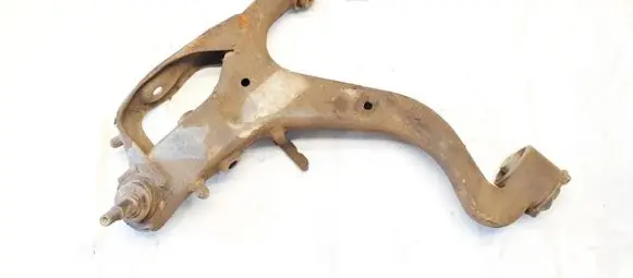Land Rover Discovery 3 - LR3 Front lower control arm/wishbone