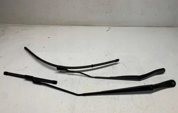 Renault Clio V Front wiper blade arm RAMI
