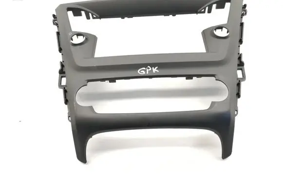Toyota Avensis T270 Radio/GPS head unit trim 5540505290
