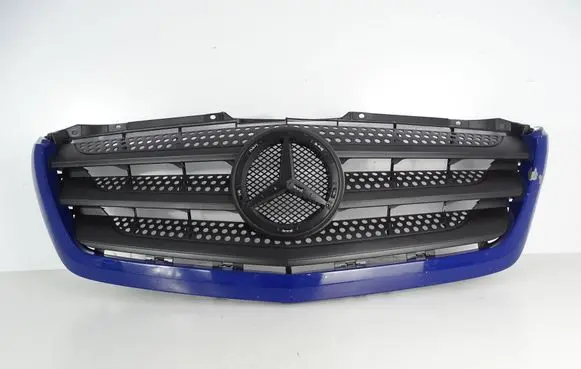 Mercedes-Benz Sprinter W906 Front grill A9068880523 A9068800785 A9068800885
