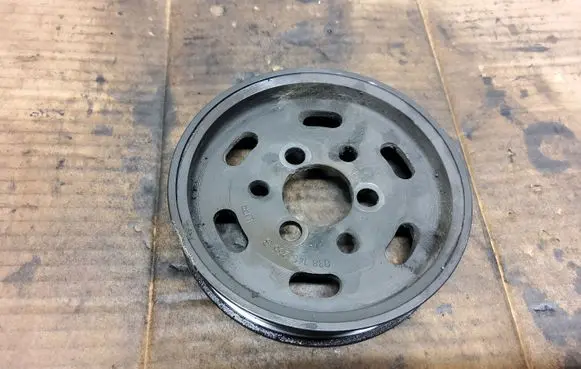 Volkswagen Bora Power steering pump pulley 038145255B