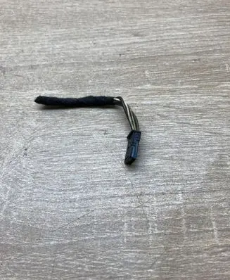 BMW 3 E90 E91 Plug wire 8377234