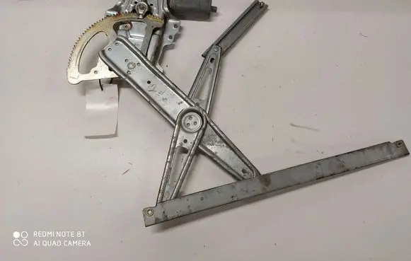 Toyota Yaris Front door window regulator with motor 0130822018