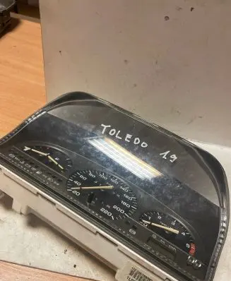 Seat Toledo I (1L) Speedometer (instrument cluster) 1L0919 033EE3ZY 110008769007