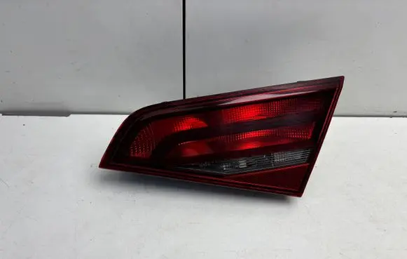 Audi A3 S3 8V Tailgate rear/tail lights 8V4945094