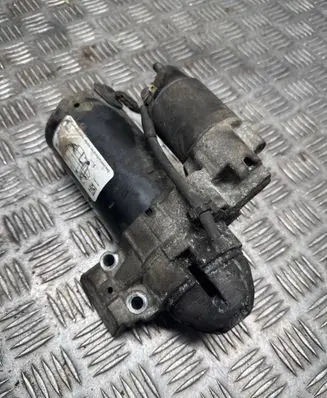 BMW X1 E84 Starter motor 8570238