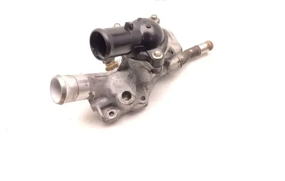 Thermostat/thermostat housing