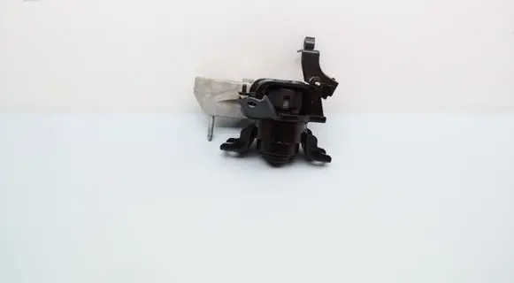 Lexus RX 450H Engine mount bracket 191015